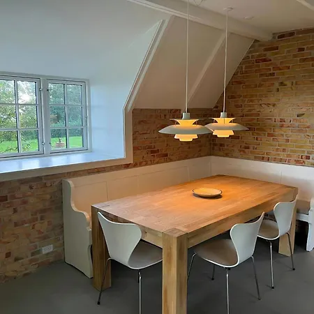 Vakantiehuis Thatched House With Own On Rosnaes *